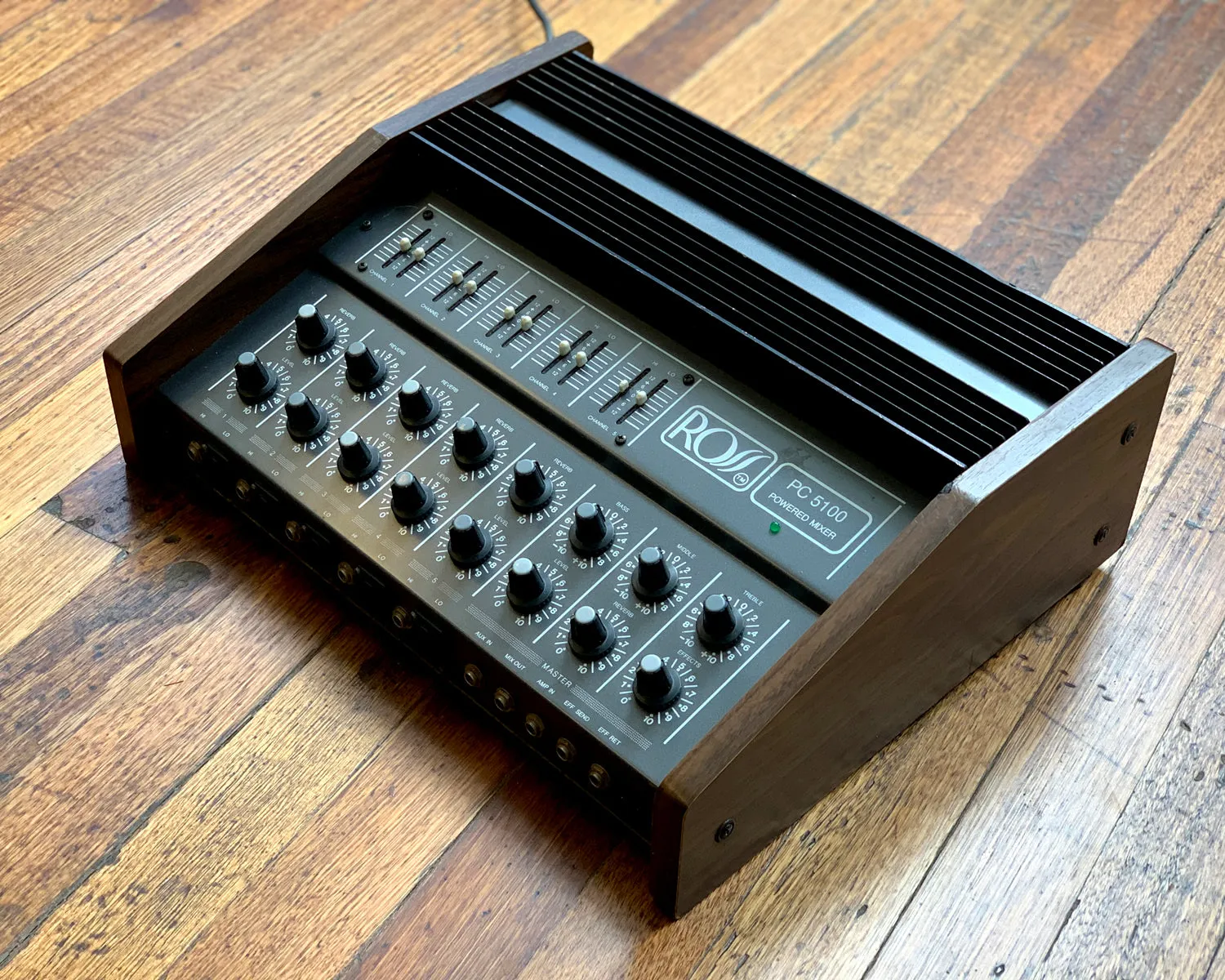 '80s ROSS PC 5100 Powered Console
