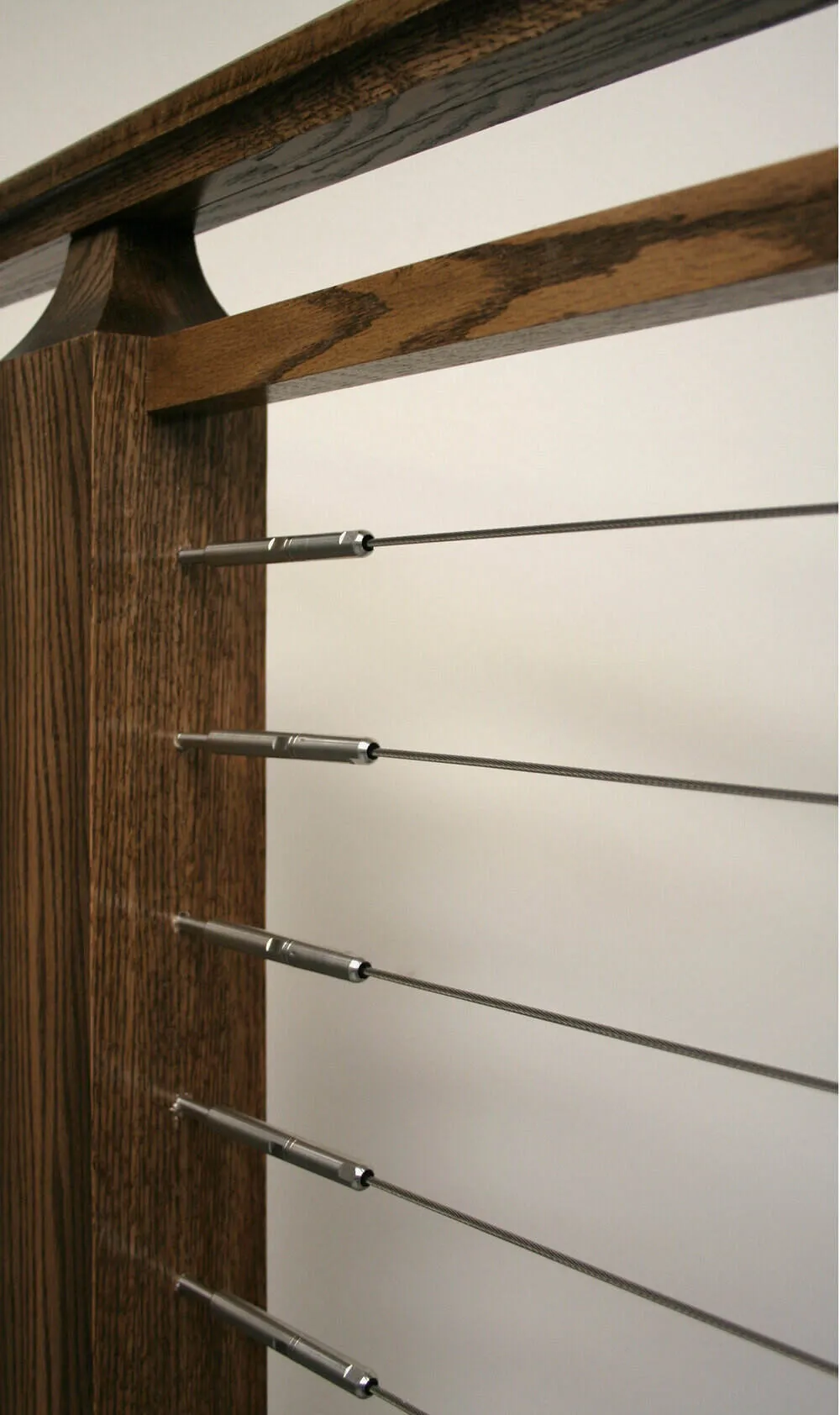 CL-WDFTGS-SS - Wood Level Newel Run Fixed/Tensioner Pair