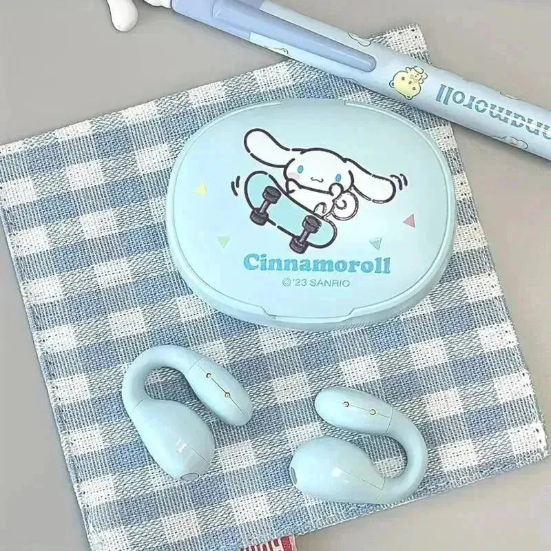 Hello Kitty and Friends Clip-on Wireless Earphones