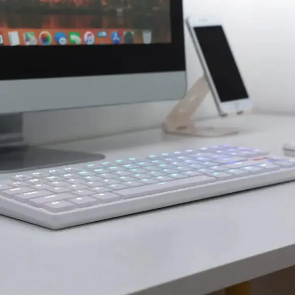 REDRAGON K539 Anubis Wireless RGB Mechanical Keyboard - White