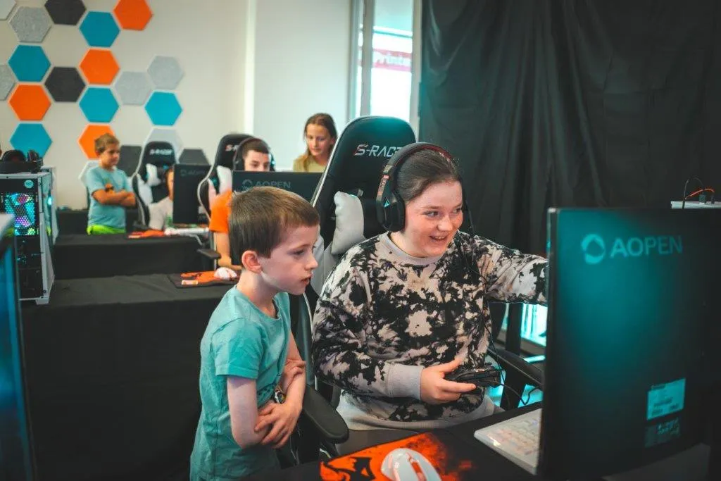 STEMfinity Custom Esports Solution