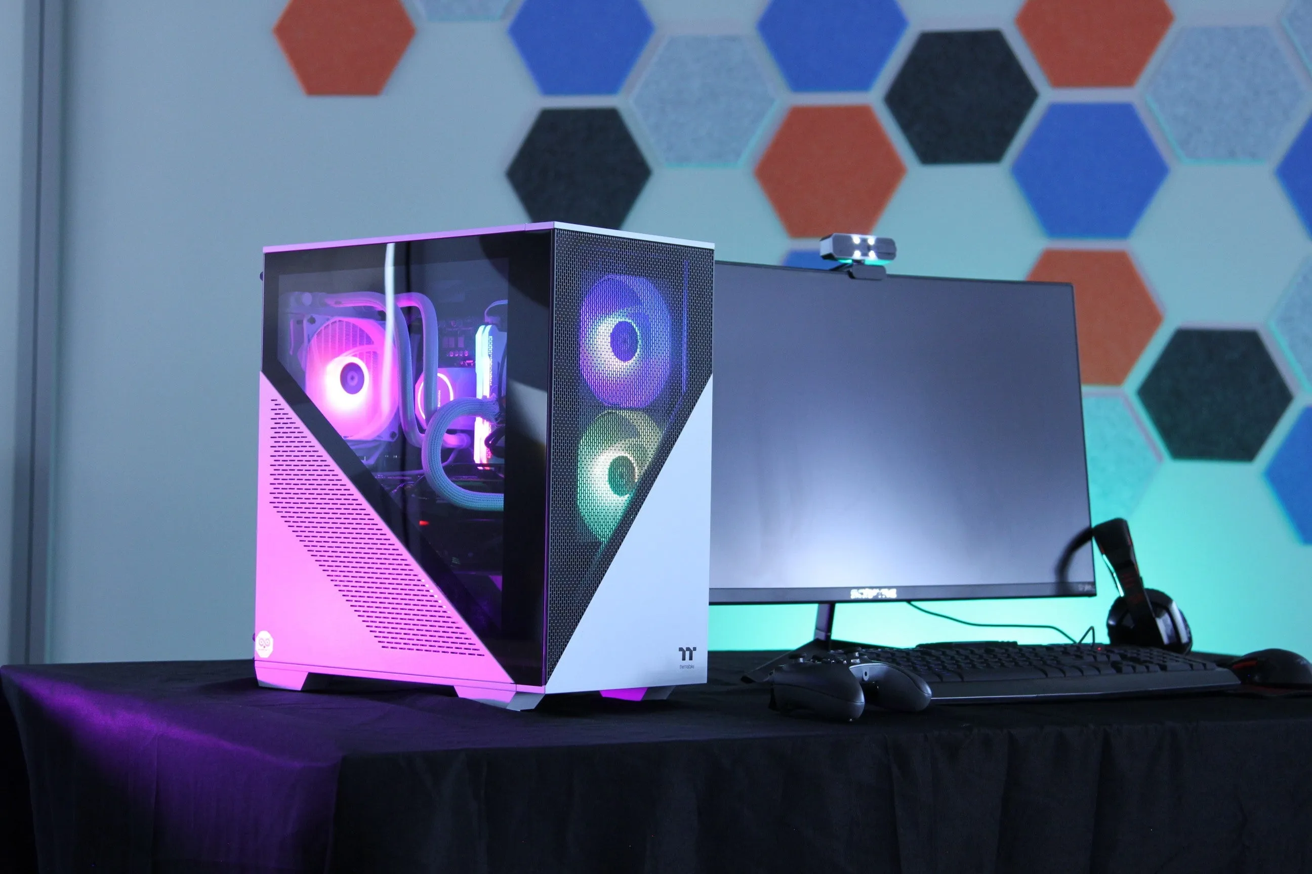 STEMfinity Custom Esports Solution